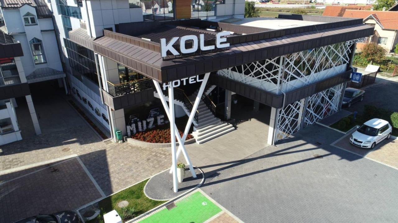 Hotel Kole Чачак Екстер'єр фото